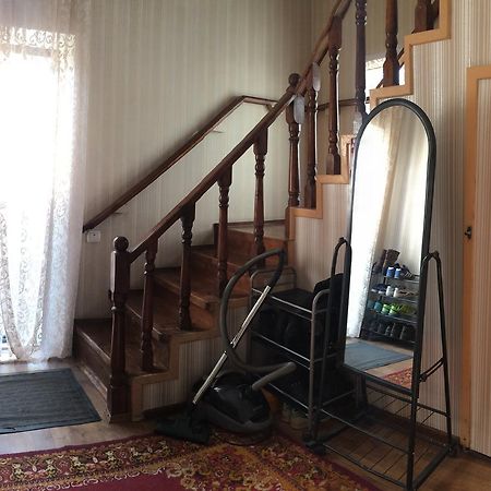 Holiday Hostel House Bishkek Exterior foto