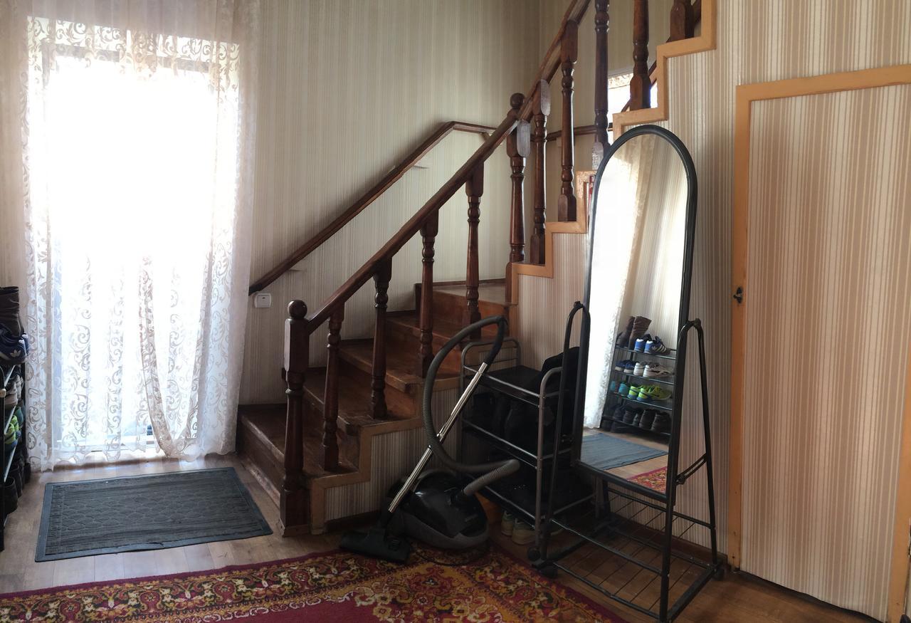 Holiday Hostel House Bishkek Exterior foto